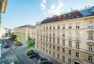 ERSTBEZUG beim Servitenviertel! Generalsanierter 3-Zimmer-Altbau mit Loggia