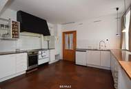 Geschichtsträchtiges Wohnhaus mit großem, uneinsehbarem Garten in Kilb