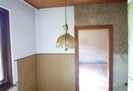Günstiges renovierungsbedürftiges Haus mit kleinen Grundstück in Attnang Puchheim!!