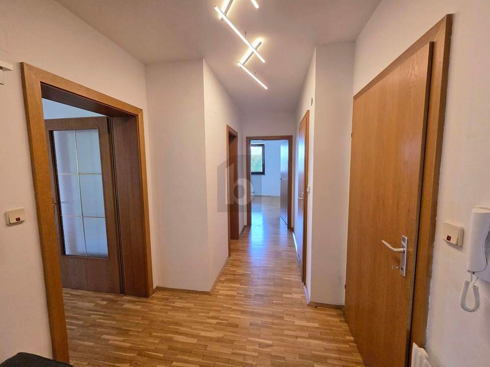 Preisreduktion! HELLES ZUHAUSE MIT SÜDBALKON, TIEFGARAGE & GEMEINSCHAFTSGARTEN
