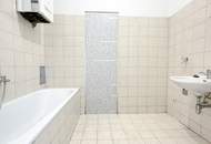Sanierungsbedürftige 3-Zimmer-Altbauwohnung mit Potenzial in bester Lage der Josefstadt