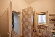 1-Zimmer-Altbau mit Entwicklungspotenzial