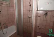 Blick ins Grüne! Zentrumsnahe Loggia-Wohnung - WG geeignet! Garagenplatz!