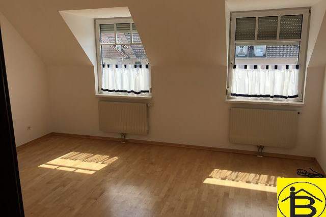 15336 Sonnige Wohnung am Rande von Traismauer zu vergeben!, Wohnung-miete, 695,00,€, 3133 Sankt Pölten(Land)