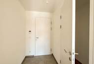 Dachgeschosswohnung mit Weitblick, inkl. PP, Hz, WW und KW // Attic apartment with long view, incl. Parking, Heating, Warm and Cold Water //