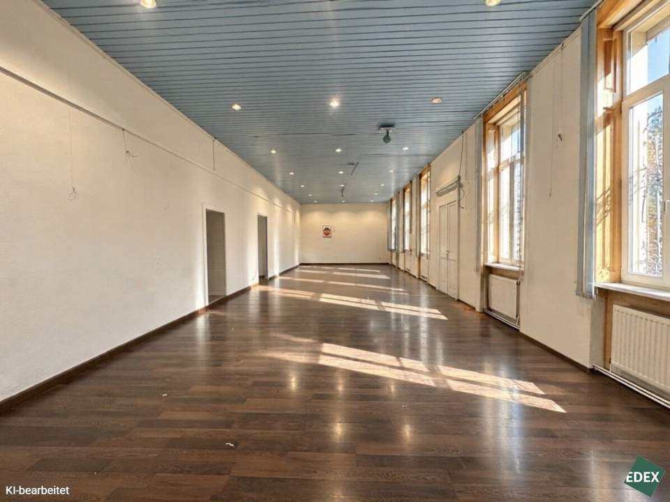 Großes Geschäftslokal mit schöner Verkaufsfläche