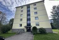 Teilsanierte 3-Zimmer-Wohnung im 1. Obergeschoss mit großzügiger Loggia