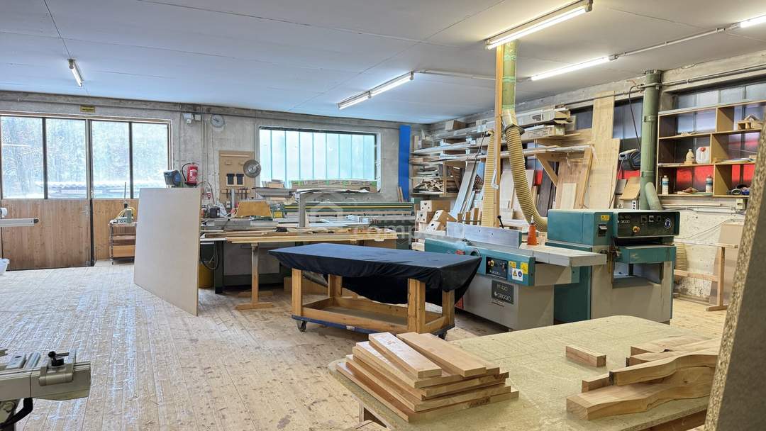 Gewerbliche Liegenschaft mit Produktionsbetrieb (Tischlerei) und Wohnhaus Vöcklabruck/Dürnau – ideal für Unternehmer &amp; Betriebsnachfolge