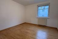 4 Zimmer - Wohnung in ruhiger Sackgasse; 500m von der U-Bahn Station St. Veit; 1000m vom rotem Berg entfernt