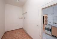 ++NEU++ Renovierungsbedürftige 4-Zimmer Altbauwohnung im Erdgeschoss!