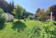 Bungalow mit großem Garten mit Obstbaumbestand
