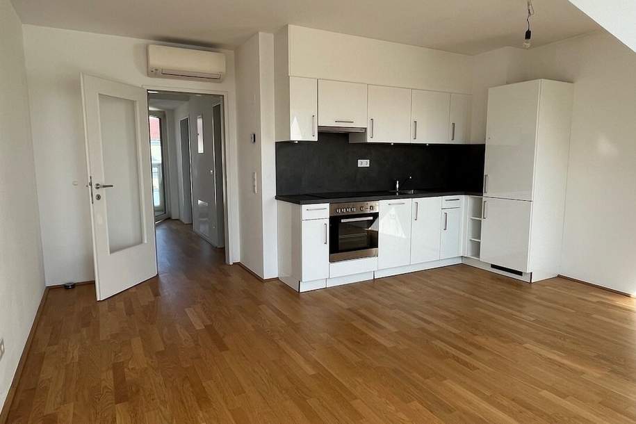 klimatisierte 2-Zimmer DG-Wohnung mit zwei Balkone!, Wohnung-miete, 935,00,€, 1100 Wien 10., Favoriten