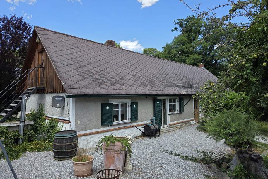 Älteres Bauernhaus mit Potenzial und tollem Grundstück im Bauland in erhöhter und sonniger Ruhelage, Haus-kauf, 646.000,€, 8051 Graz-Umgebung
