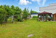 PRIVATES PARADIES IN ANGENEHMER LAGE - FREUNDLICHES HAUS MIT WINTERGARTEN UND WEINKELLER!