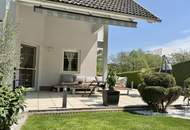 Krumpendorf - Einfamilienhaus mit Pool, Sauna, Doppelgarage und herrlichen Außenflächen