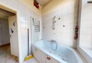 Sanierungsbedürftige Altbauwohnung in Leobener Stadtvilla am Mareckkai - Mehrheitsanteil und Mieteinnahmen mit Murblick