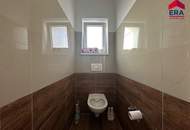 Wilfersdorf – Miete | Erstbezug Moderne Erdgeschoßwohnung in Zweifamilienhaus