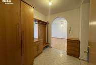 Ruhige 3-Zimmer-Dachgeschosswohnung mit Balkon und Tiefgaragenplatz