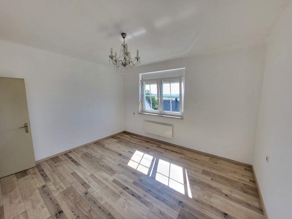 NEUER PREIS! EIGENTUMSWOHNUNG MIT SCHÖNER AUSSICHT UND GEMEINSCHAFTSGARTEN