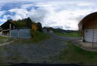 Gepflegter Vierkanthof mit Nebengebäude und eigenem Wald im idyllischen Südburgenland.