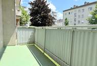 Erstbezug nach Sanierung * 3 Zimmer Wohnung mit Balkon in ruhiger Lage