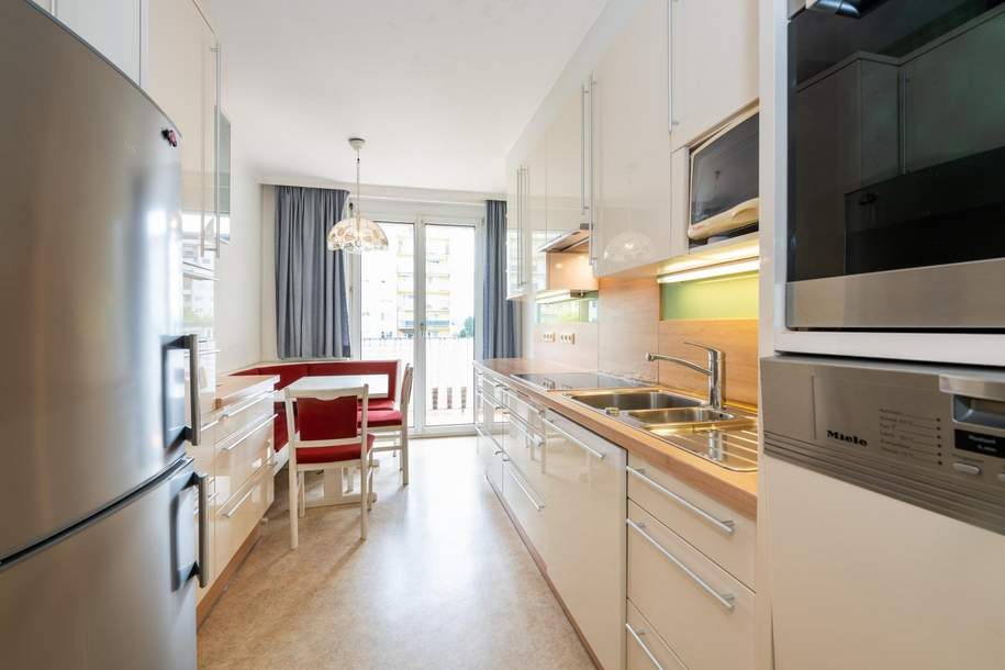 Charmante 3-Zimmer-Wohnung mit Balkon und Blick auf den Schlossberg, Wohnung-kauf, 198.000,€, 8041 Graz(Stadt)