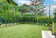 Modernes Mehrfamilienhaus mit Terrassen, Garage, Pool, Outdoorküche, Spielplatz uvm.