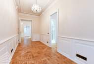 Luxuriöse 2-Zimmer-Altbauwohnung im Herzen der Innenstadt