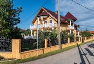 "Für Ein oder zwei Familien - Haus mit Eleganz"