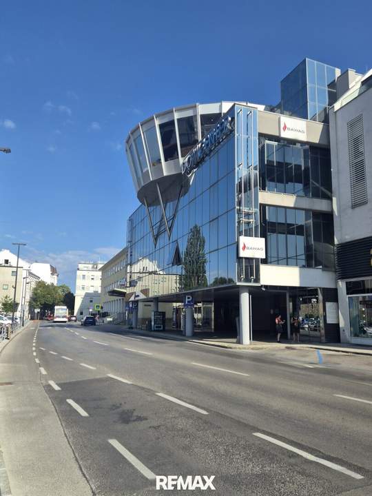Verkaufslokal in Toplage - Erstbezug nach Sanierung in Wiener Neustadt, ca. 275m², zentrale Lage, verfügbar ab 2027!