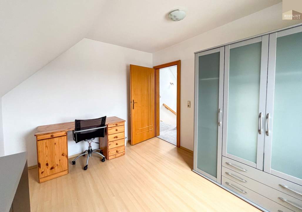 Einfamilienhaus in Traiskrichen: 4 Zimmer, Terrasse &amp; Garage