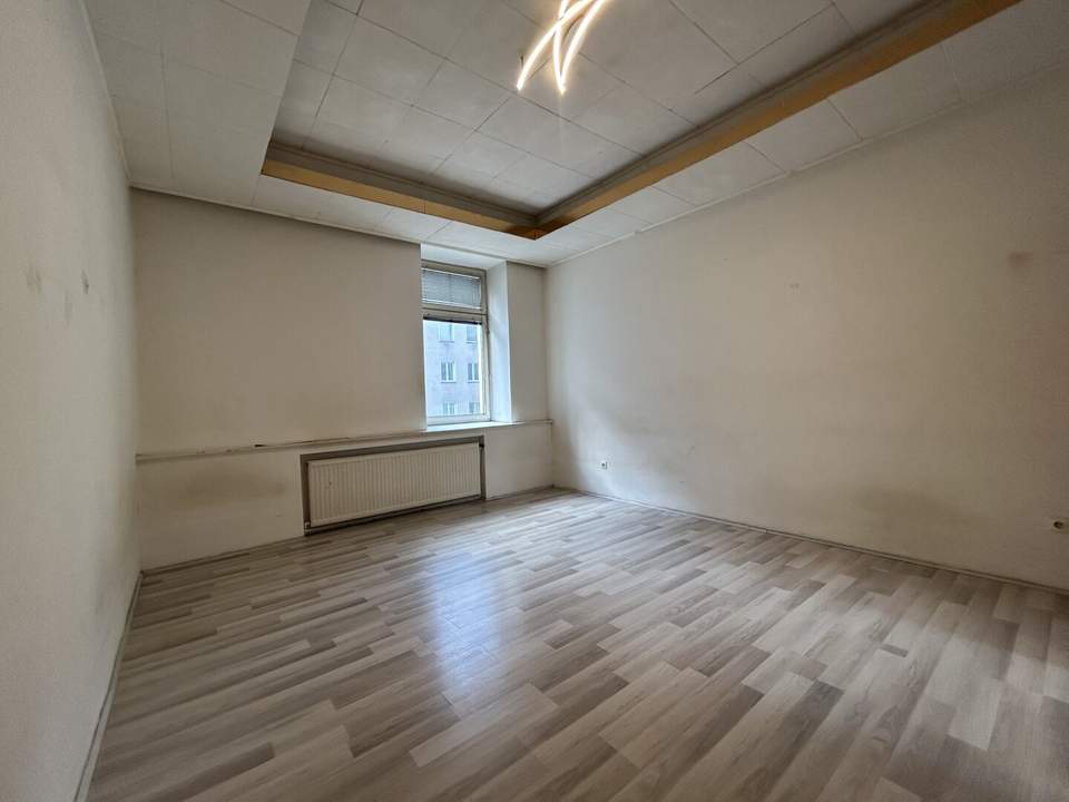 1030! Renovierungsbedürfte Kleinwohnung in gepflegtem Altbau nahe U3/Schlachthausgasse!