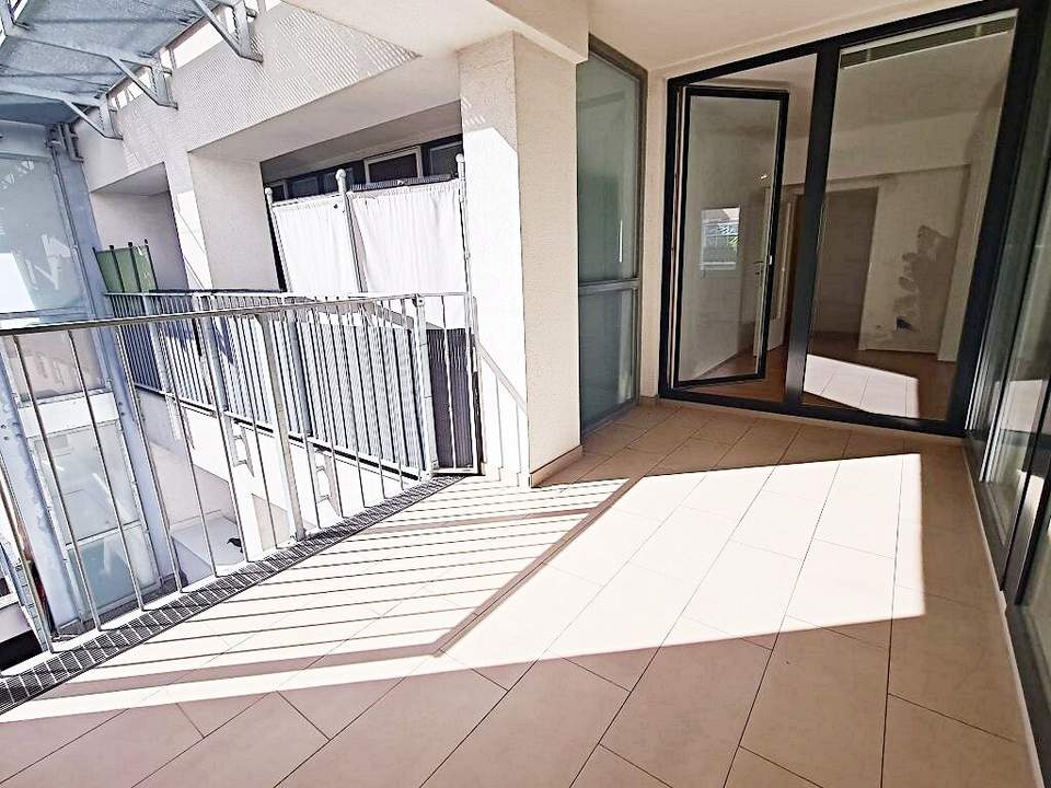 HUMBOLDTGASSE, U1-Nähe, 101 m2 Neubau inkl. 2 Loggien, Wohnküche, 2 Zimmer, Wannenbad, Parketten, Hofruhelage