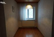 Gepflegtes Landhaus mit Carport, Nebengebäude, Garten und uneinsehbarem Innenhof