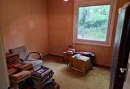 "KLEINES HAUS MIT GROSSEM POTENTIAL - IHRE CHANCE IN HOLLABRUNN!"