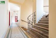 Moderner Wohnkomfort trifft klassische Architektur - Elegante 3-Zimmer-Altbauwohnung - Hochwertig renoviert!