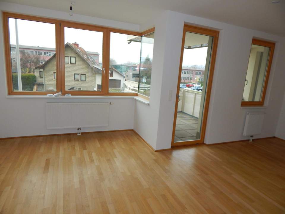 PROVISIONSFREIE, TRAUMHAFTE, SEHR GEPFLEGTE 2-ZIMMER-TERRASSENWOHNUNG IN TOPLAGE IM ZENTRUM