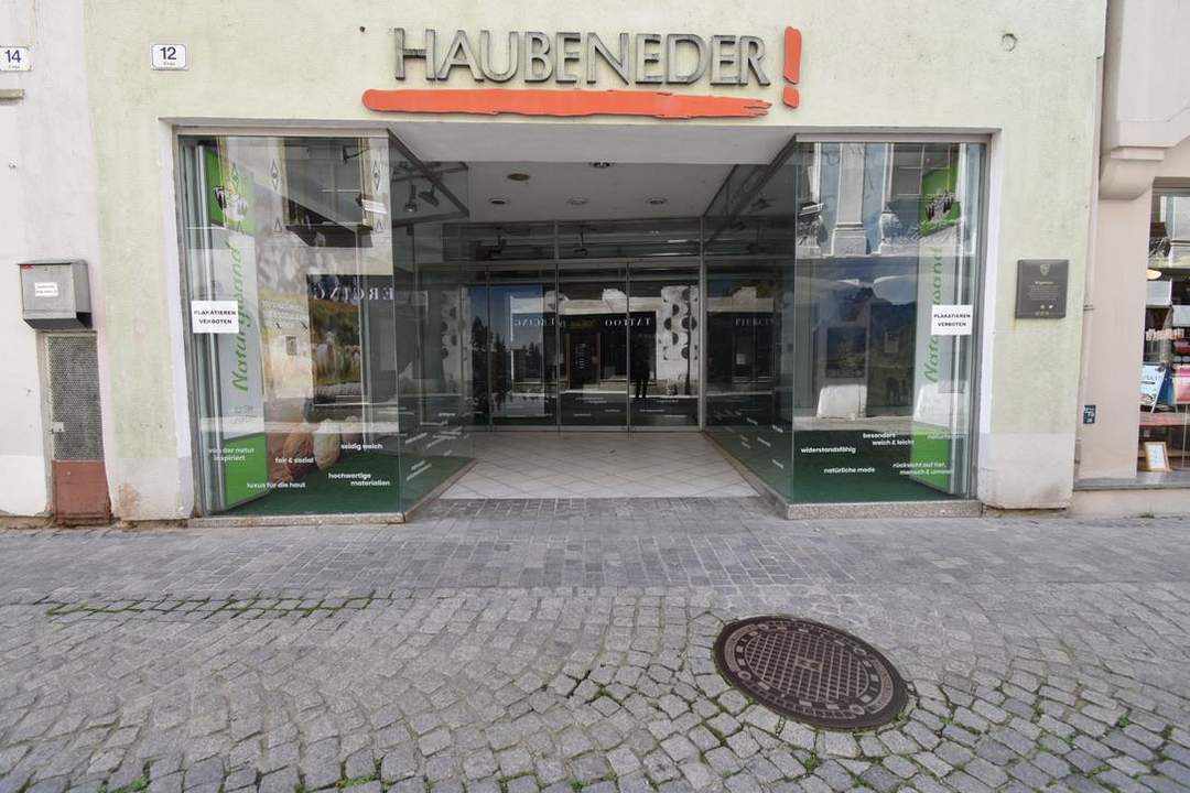 90 m² Büro-, Geschäfts oder Ausstellungslokal am Stadtplatz von Steyr!