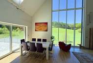 Besonderes Haus in idyllischer Lage: 6,4 ha Anwesen für Ruhesuchende mit Weitblick und Natur pur!