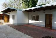 Ruhige Lage! Renoviertes Haus mit großem Grund, beim Wald mit extra Büro/Praxis/Wohnung von ca. 70m2. - WOHNTRAUM