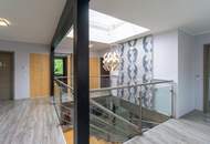 Exklusives Mehrfamilienhaus mit Ateliercharakter, Einliegerwohnung und Pool