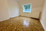 Helle 2-Zimmer-Wohnung - gemütliche Loggia - Blick ins Grüne!