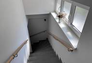 Tolles Zweifamilienhaus mit Einliegerwohnung, sonniger Terrasse, Keller, Doppelgarage und Pool!