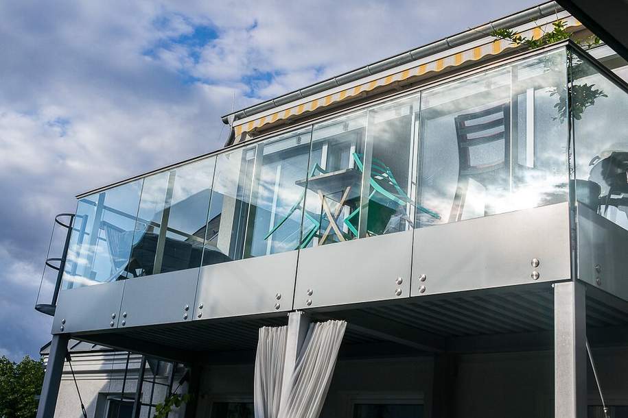 Rarität: Helle 2 Zimmer DG-Wohnung mit Terrasse in Hofruhelage, Wohnung-miete, 1.350,00,€, 1040 Wien 4., Wieden