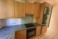 Top sanierte DG-Wohnung mit Balkon / nur 3 Wohneinheiten im Haus