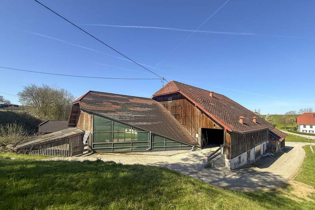 Bauland Dorfgebiet mit Bestand – 1.912 m² Potenzialfläche