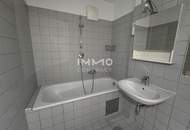 Zentrale Dachgeschoß-Wohnung in ruhiger Innenhoflage : 2 Zimmer plus Galerie - Burggasse 17 - Top 27