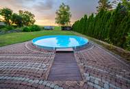 Einzigartiges Bauernhaus (Oldtimer-Charme) mit großem Grundstück, langgezogenem Hof, 2 Wohnungen, Swimmingpool – ideal für Liebhaber.