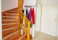 Charmantes Einfamilienhaus mit Einliegerwohnung, Garten und Garage – vielseitig nutzbar