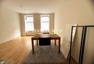 HELLES 2-ZIMMER-APARTMENT IN MODERNISIERTEM ALTHAUS